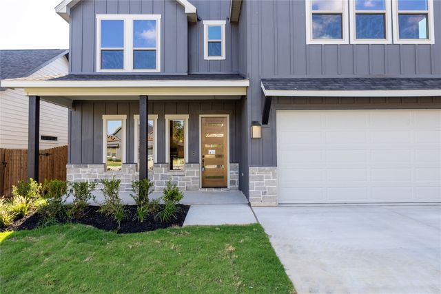 917 Boston Lane, River Oaks, TX 76114