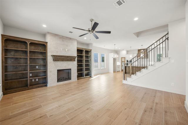 917 Boston Lane, River Oaks, TX 76114