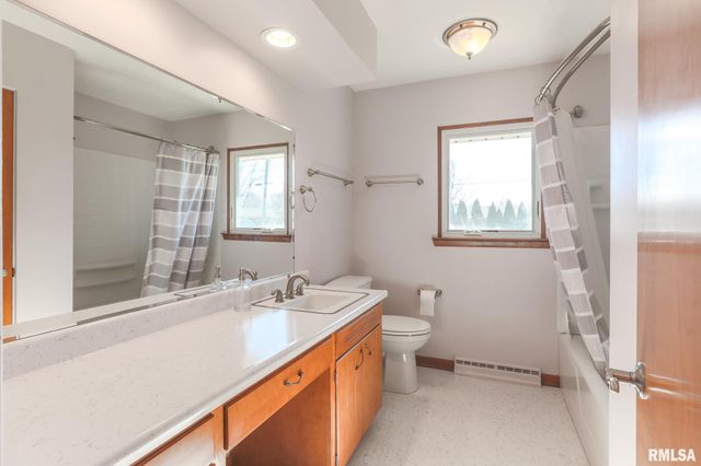 916 E EMERSON Street, Morton, IL 61550