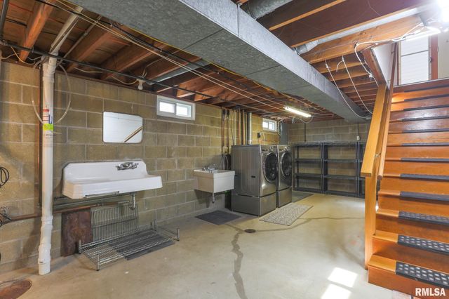 916 E EMERSON Street, Morton, IL 61550