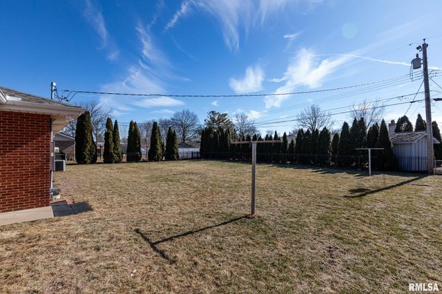 916 E EMERSON Street, Morton, IL 61550