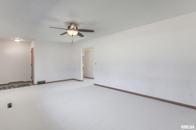 916 E EMERSON Street, Morton, IL 61550