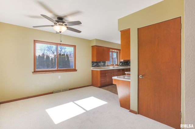 916 E EMERSON Street, Morton, IL 61550