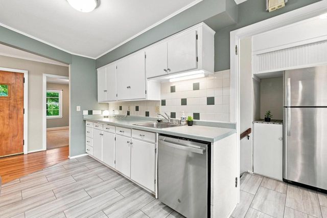 37 Hiawatha Circle, Madison, WI 53711