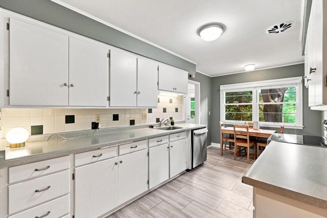 37 Hiawatha Circle, Madison, WI 53711