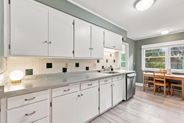 37 Hiawatha Circle, Madison, WI 53711