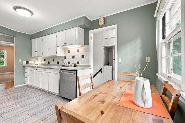 37 Hiawatha Circle, Madison, WI 53711