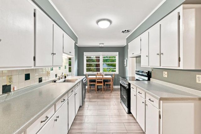 37 Hiawatha Circle, Madison, WI 53711