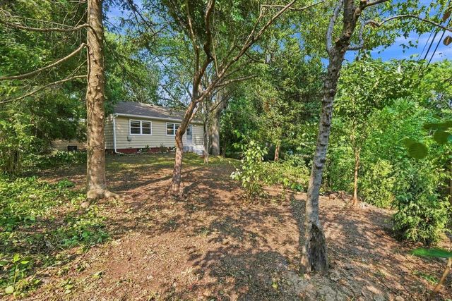 37 Hiawatha Circle, Madison, WI 53711