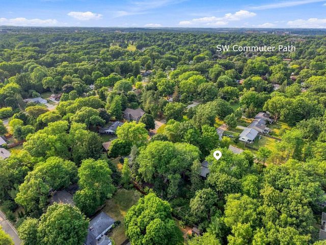 37 Hiawatha Circle, Madison, WI 53711