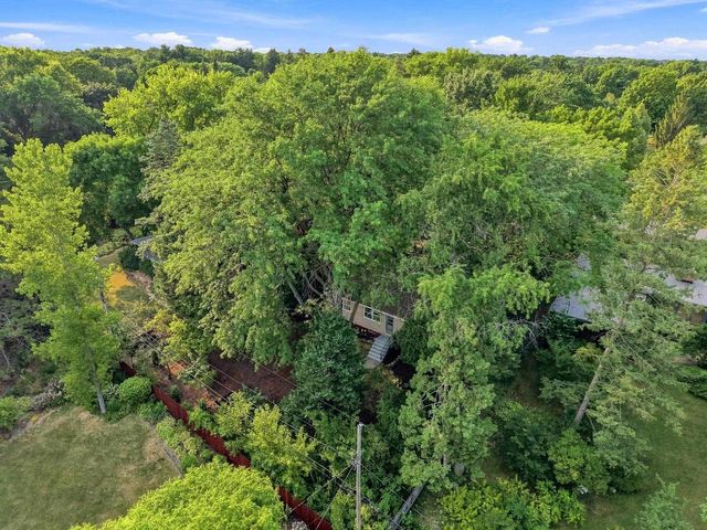 37 Hiawatha Circle, Madison, WI 53711