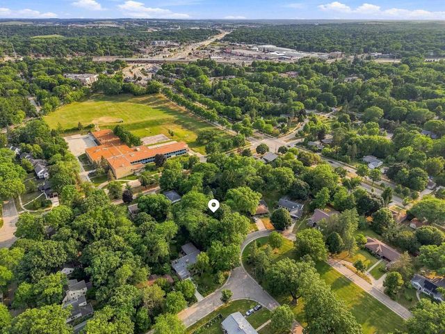 37 Hiawatha Circle, Madison, WI 53711