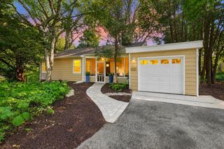 37 Hiawatha Circle, Madison, WI 53711