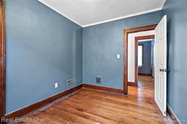 2965 Fischer Street, Detroit, MI 48214