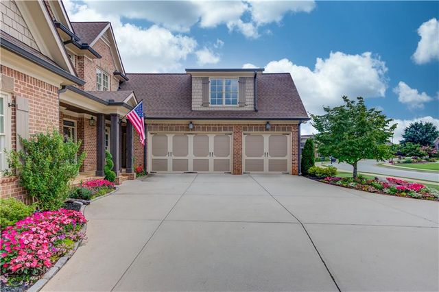 109 Slate Drive, Buford, GA 30518