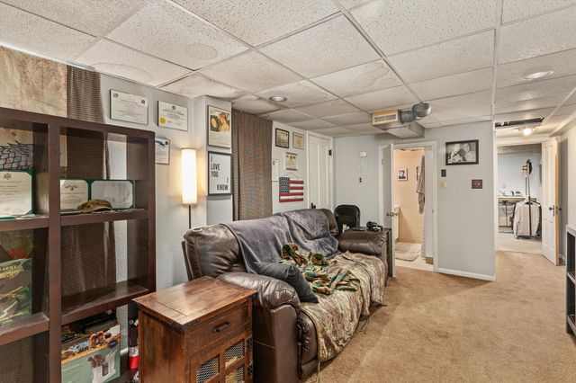 818 Northwestern Avenue, Ames, IA 50010
