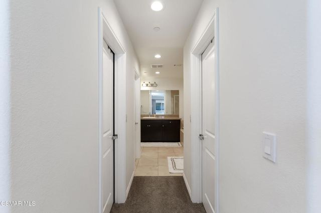 327 Newbury Vista Lane, Newbury Park, CA 91320