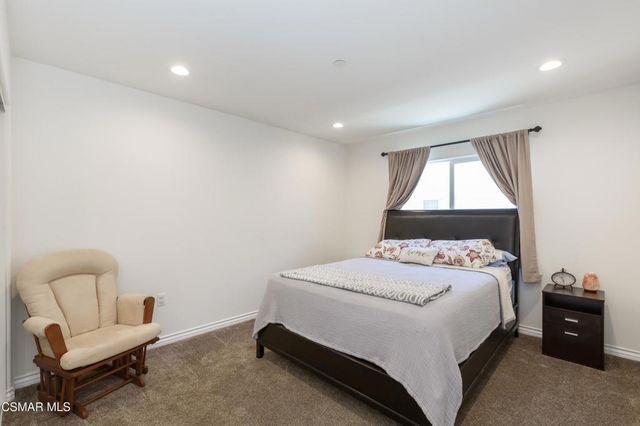 327 Newbury Vista Lane, Newbury Park, CA 91320