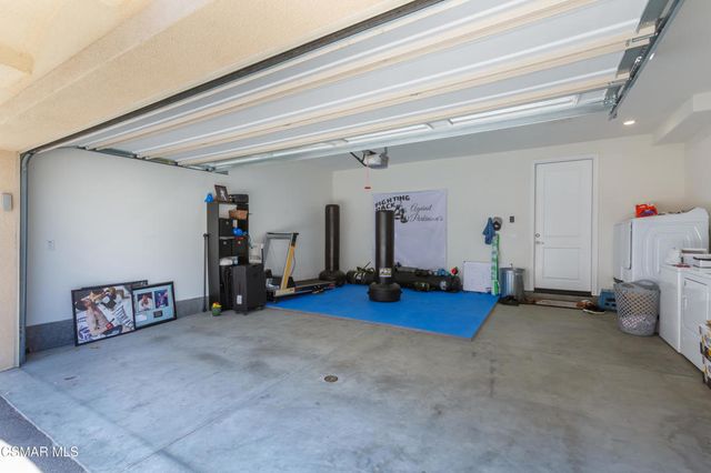 327 Newbury Vista Lane, Newbury Park, CA 91320