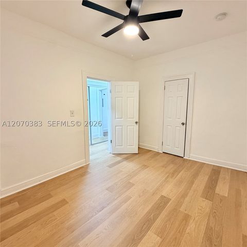 3433 Garden Ave 10, Miami Beach, FL 33140
