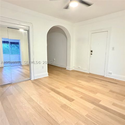 3433 Garden Ave 10, Miami Beach, FL 33140