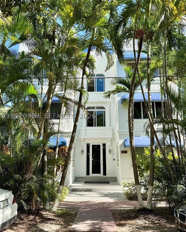 3433 Garden Ave 10, Miami Beach, FL 33140