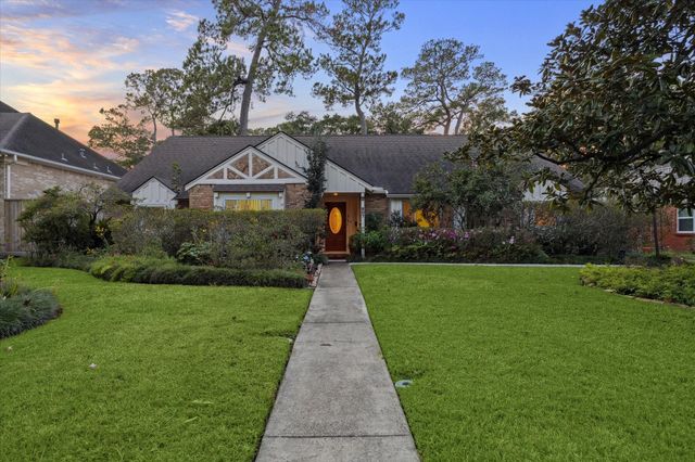 807 Wycliffe Drive, Houston, TX 77079