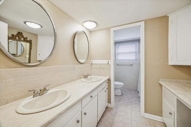 807 Wycliffe Drive, Houston, TX 77079