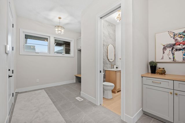 16820 46th Avenue N, Plymouth, MN 55446