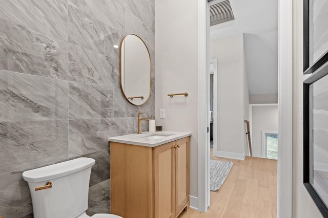 16820 46th Avenue N, Plymouth, MN 55446