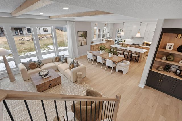 16820 46th Avenue N, Plymouth, MN 55446