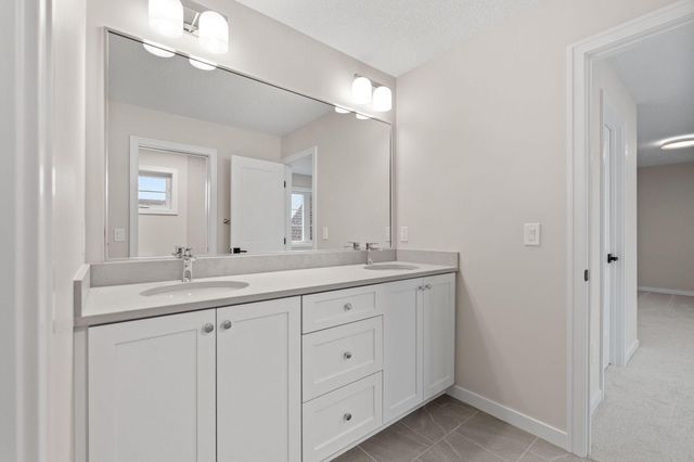 16820 46th Avenue N, Plymouth, MN 55446