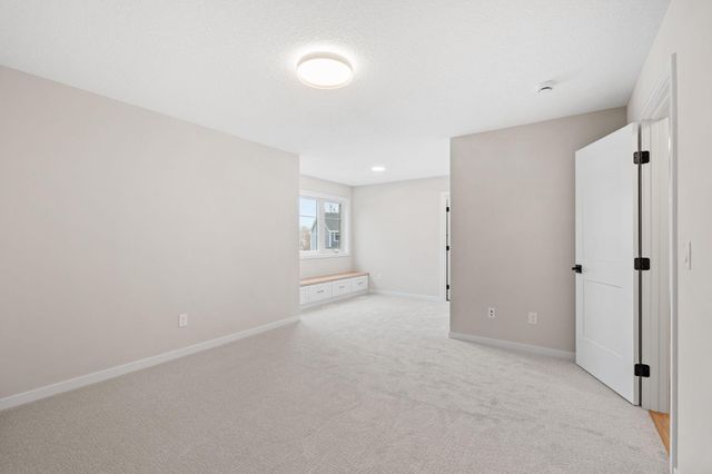 16820 46th Avenue N, Plymouth, MN 55446