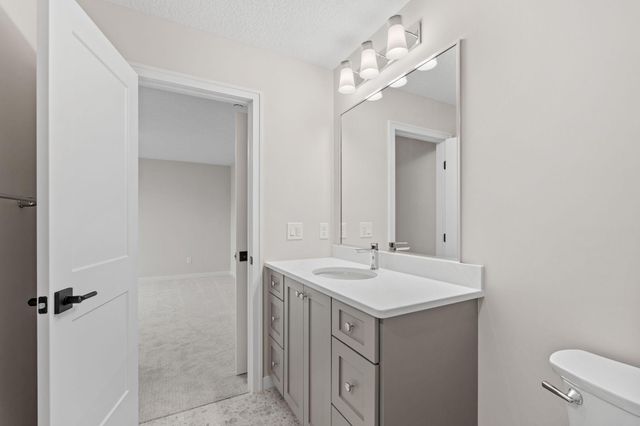 16820 46th Avenue N, Plymouth, MN 55446