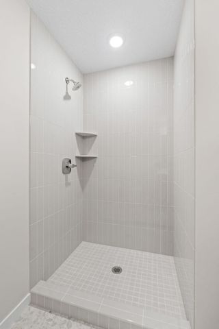 16820 46th Avenue N, Plymouth, MN 55446