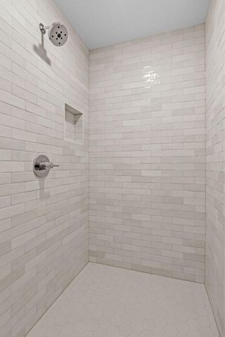 16820 46th Avenue N, Plymouth, MN 55446