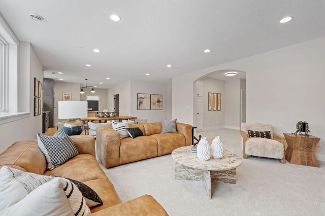 16820 46th Avenue N, Plymouth, MN 55446