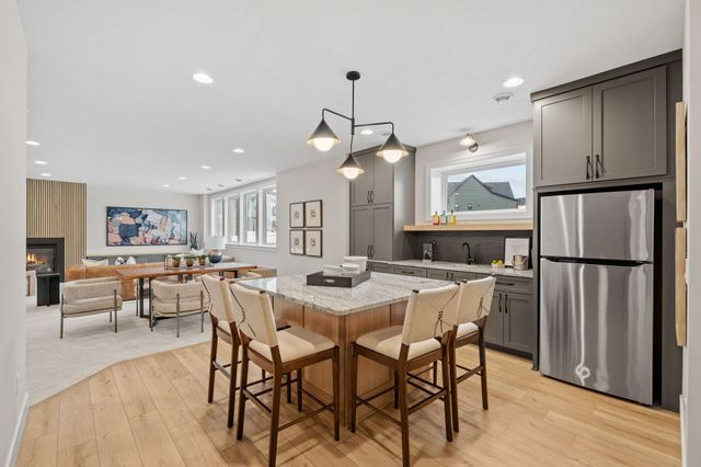 16820 46th Avenue N, Plymouth, MN 55446