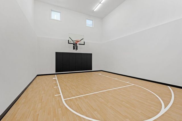 16820 46th Avenue N, Plymouth, MN 55446