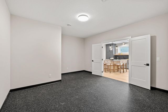 16820 46th Avenue N, Plymouth, MN 55446