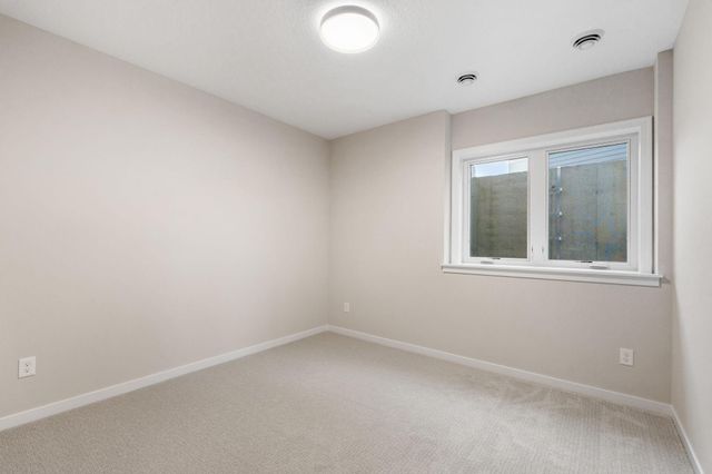 16820 46th Avenue N, Plymouth, MN 55446