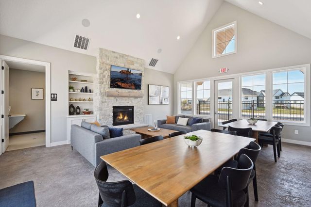 16820 46th Avenue N, Plymouth, MN 55446