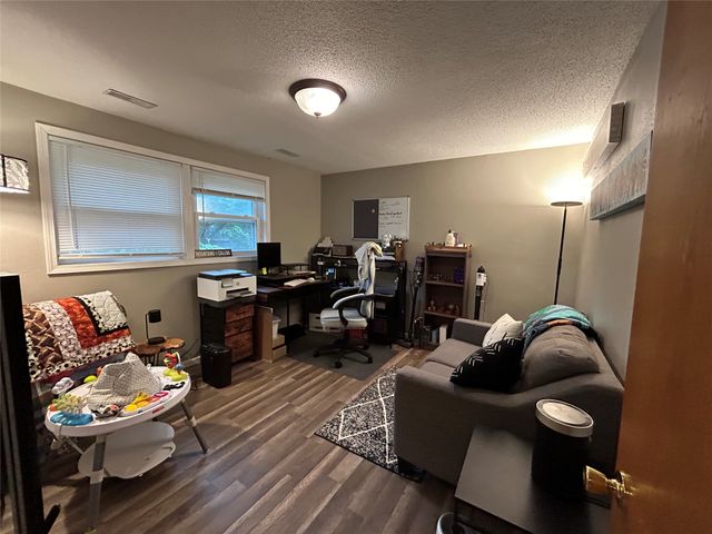 735 Terrace Drive, Carlisle, IA 50047