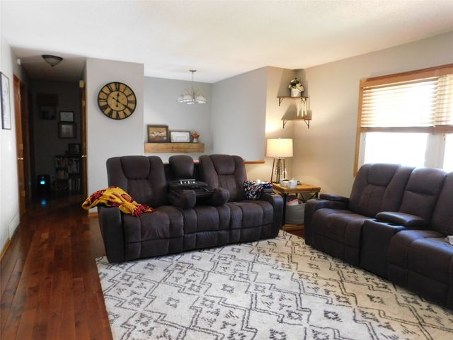 735 Terrace Drive, Carlisle, IA 50047