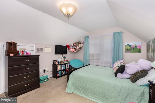 737 SILVER CREEK RD, Baltimore, MD 21208