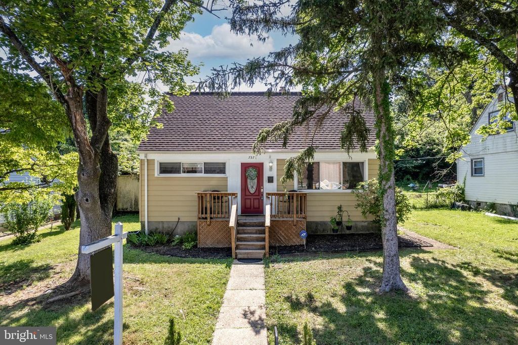 737 SILVER CREEK RD, Baltimore, MD 21208