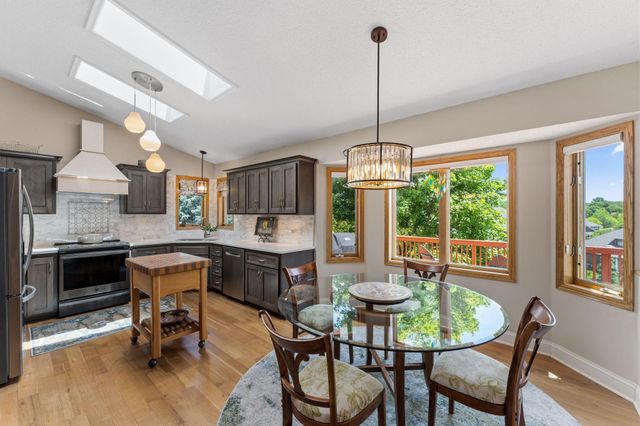 8649 Alisa Lane, Chanhassen, MN 55317