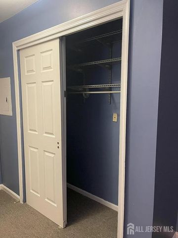 420 Stratford Place, Bound Brook, NJ 08805