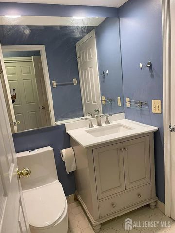 420 Stratford Place, Bound Brook, NJ 08805