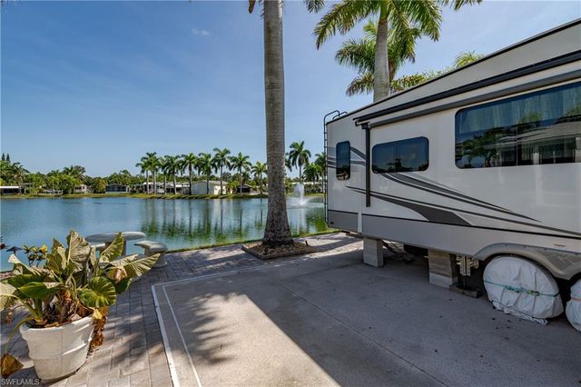 1146 Silver Lakes BLVD, Naples, FL 34114